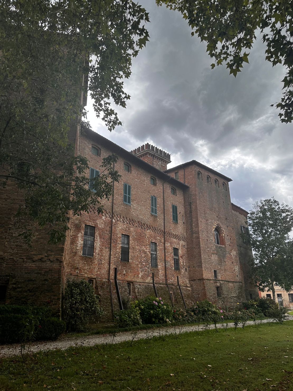 A few rooms in Castle Sannazzaro are available as a vacation rental.