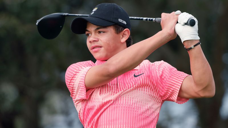 Charlie Woods wykonuje najlepszą rundę w swojej karierze, aby wygrać Junior Golf Championship – z ojcem Tigerem w worku