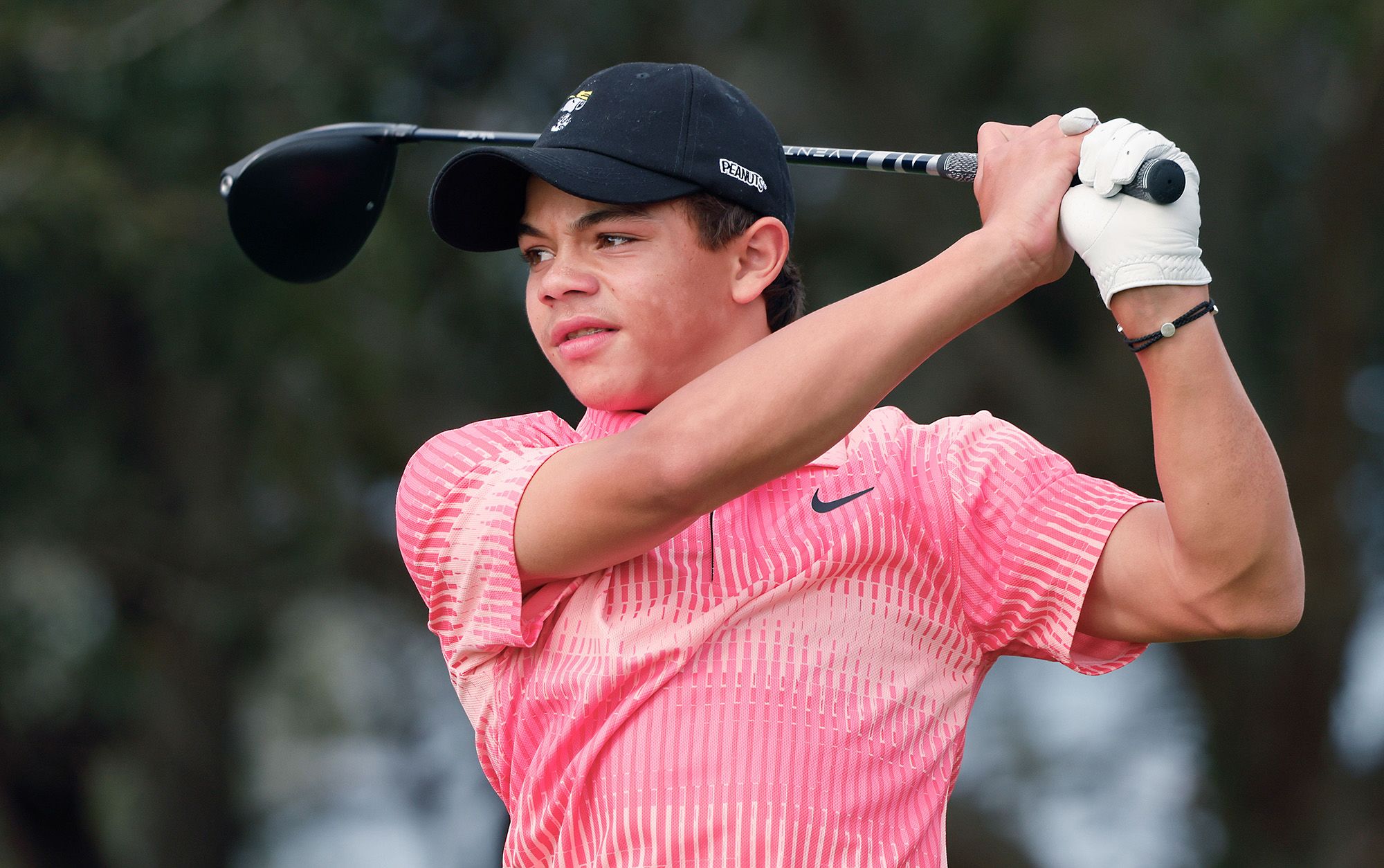 Charlie Woods shoots career-best round to win junior golf tournament – with dad Tiger on the bag | CNN