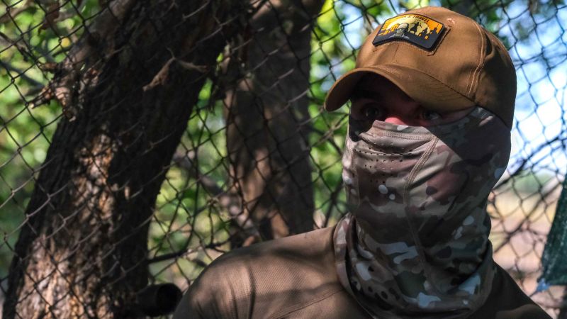 NextImg:This Ukrainian soldier lost a leg to a landmine. Now he's back on the front line | CNN