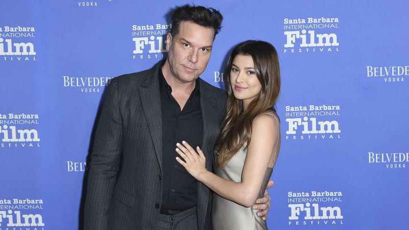 NextImg:Dane Cook marries Kelsi Taylor | CNN