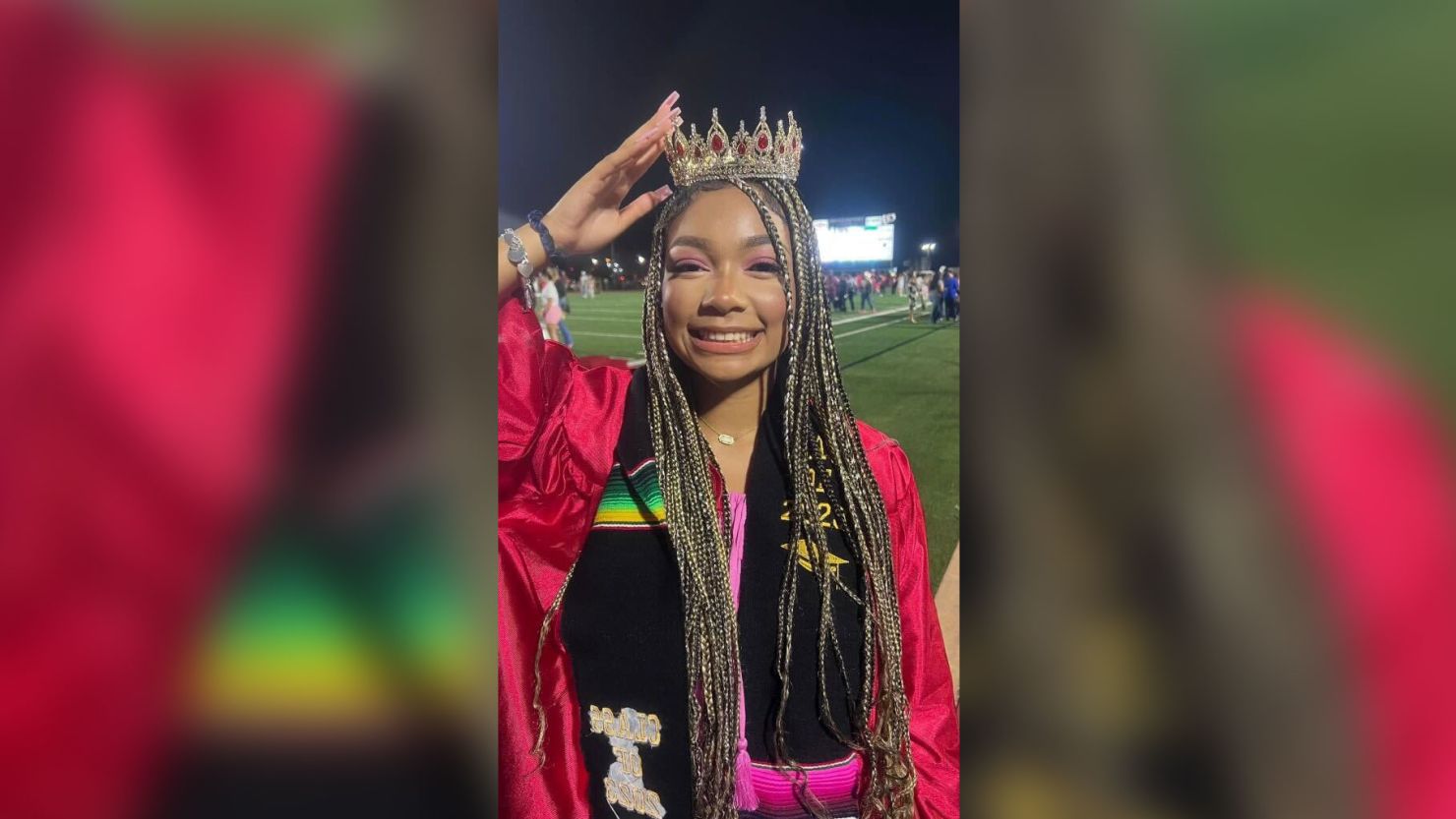 A reigning homecoming queen in Texas wore a Mexican heritage stole