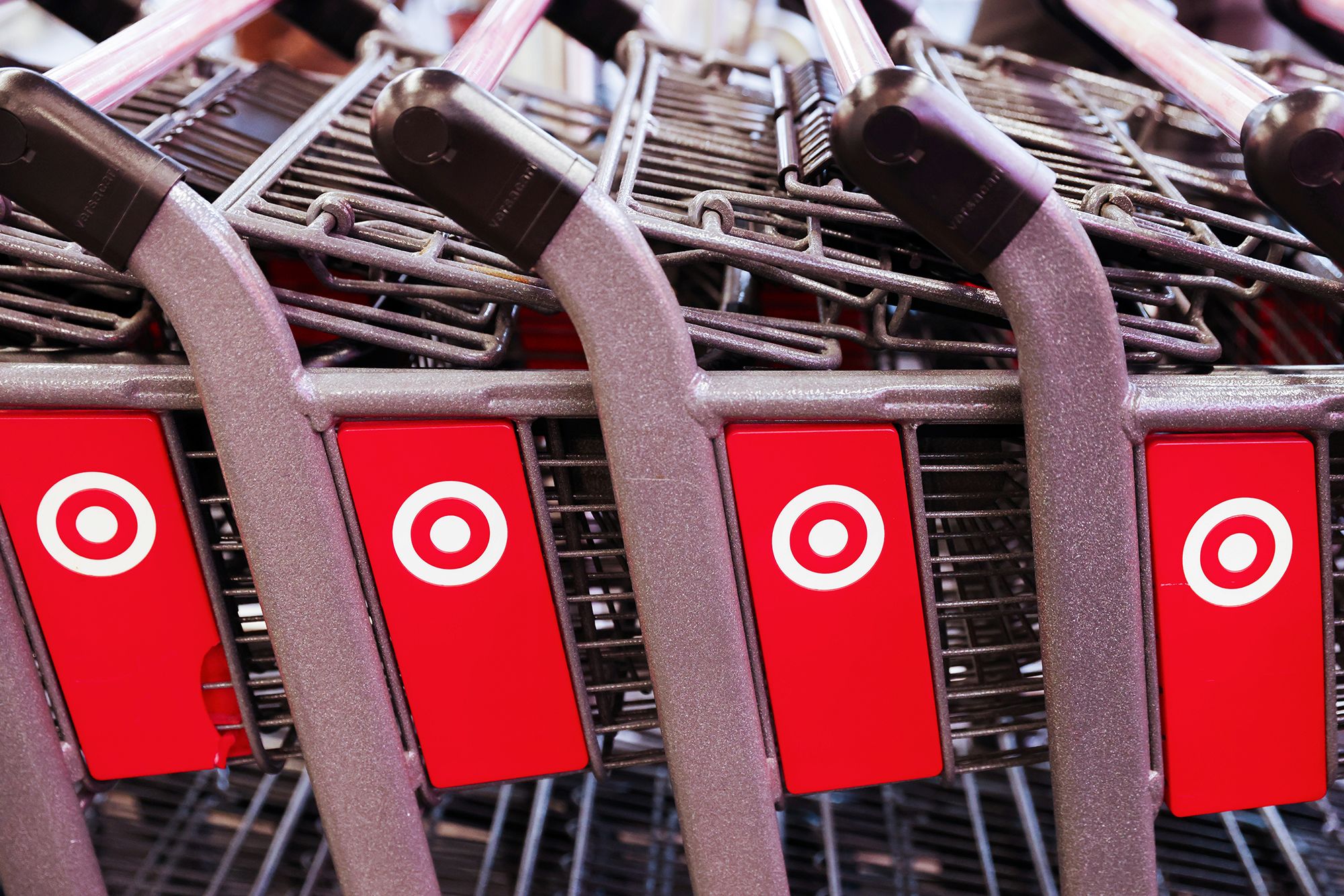 After substantial losses, Target announces it's closing stores