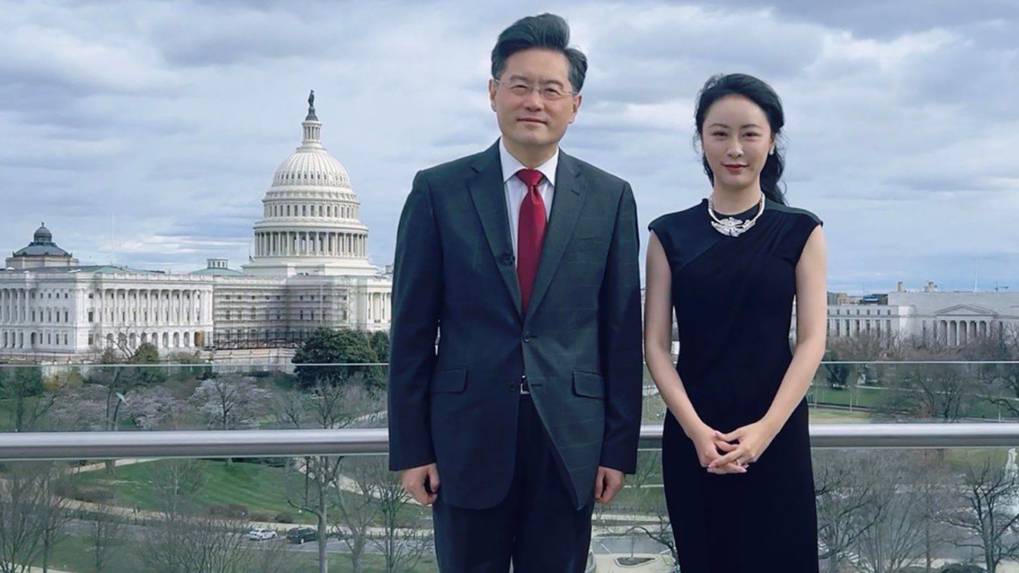 Chinese TV presenter Fu Xiaotian posed for a photo with Qin Gang during an interview in Washington, DC in March 2022, when Qin served as China's ambassador to the US.