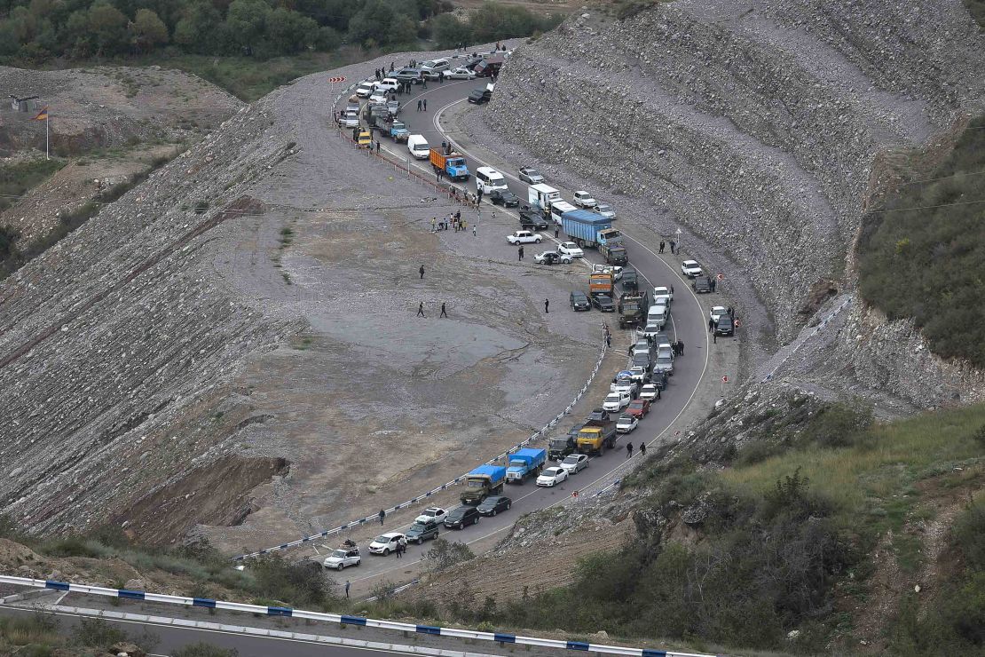 Thousands tried to flee Nagorno-Karabakh at once, causing long lines on the road to Armenia.