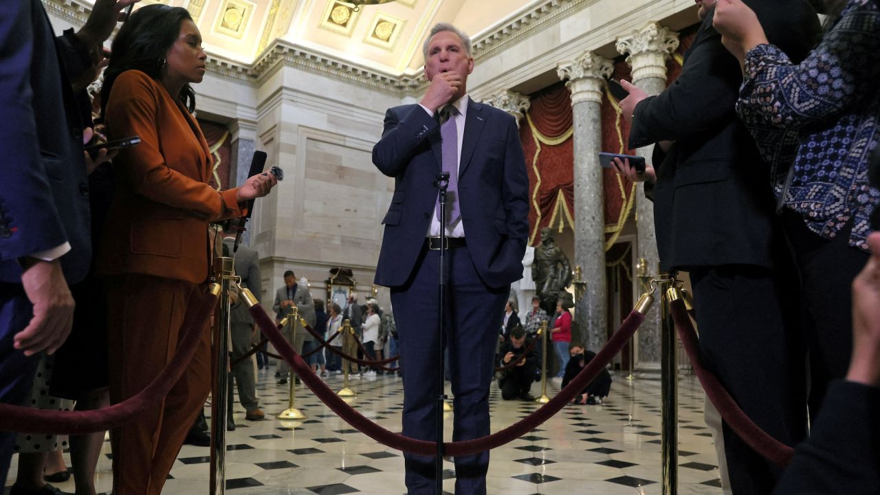 U.S. House Speaker Kevin McCarthy speaks to members of the media as the deadline to avert a government shutdown approaches on Capitol Hill in Washington, U.S., September 26, 2023. REUTERS/Leah Millis     TPX IMAGES OF THE DAY     
