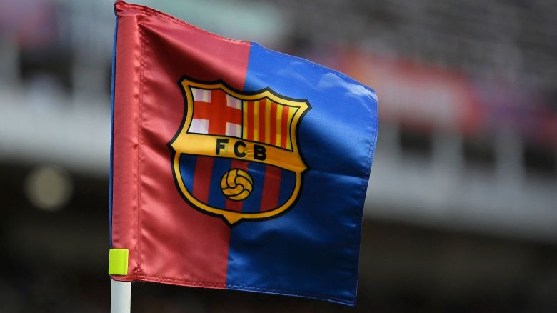 A corner flag with the badge of FC Barcelona flies during the 58th Joan Gamper Trophy football match between FC Barcelona and Tottenham Hotspur FC at the Estadi Olimpic Lluis Companys in Barcelona on August 8, 2023. (Photo by Pau BARRENA / AFP) (Photo by PAU BARRENA/AFP via Getty Images)