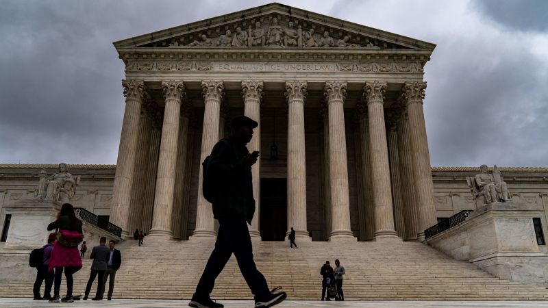 Върховният съд ще влезе в дебат за онлайн модериране за