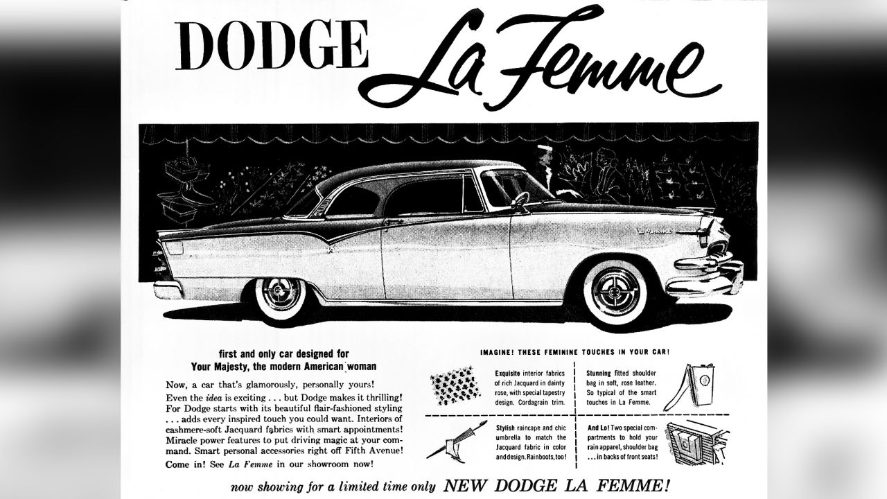 Une publicité Dodge La Femme de 1955 montrant des accessoires personnels.