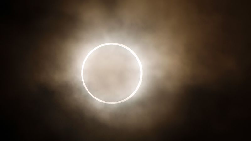 MEINUNG: Physiker teilt seinen Plan, eine Sonnenfinsternis zu beobachten