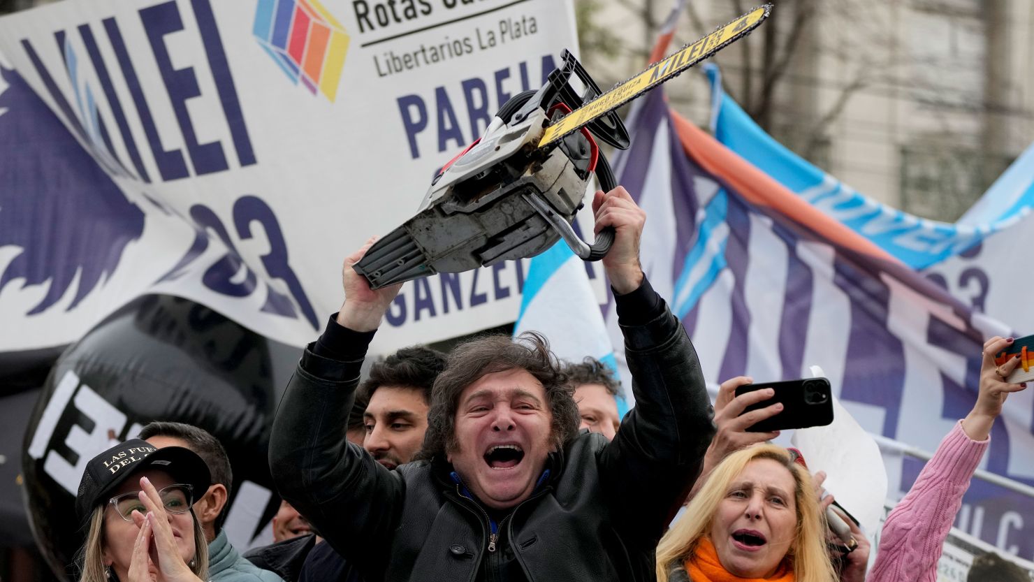 The ‘chainsaw’ candidate challenging Argentina’s left and right CNN