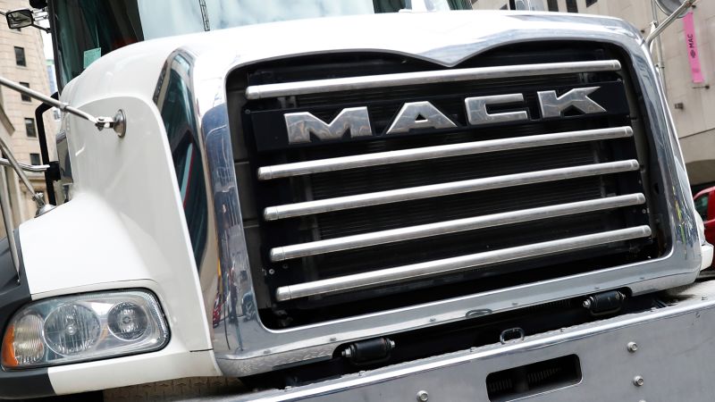 You are currently viewing Mack Trucks strike narrowly avoided as company reaches tentative deal with UAW union – CNN