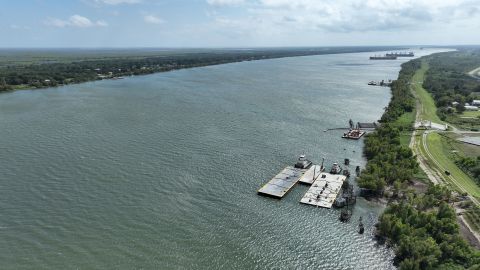 A view of the Mississippi at Port Sulphur, where salt water from the Gulf of Mexico has contaminated the drinking water supply -Julian Quiñones/CNN
