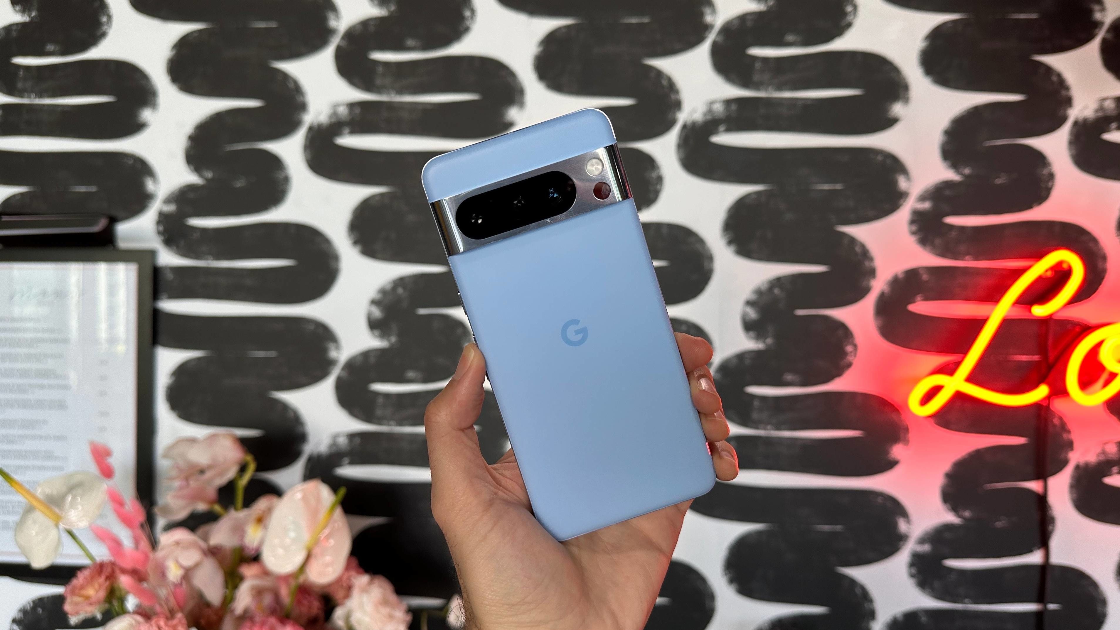Google Launches New Pixel 8 With Free Offer And Big Price Drop