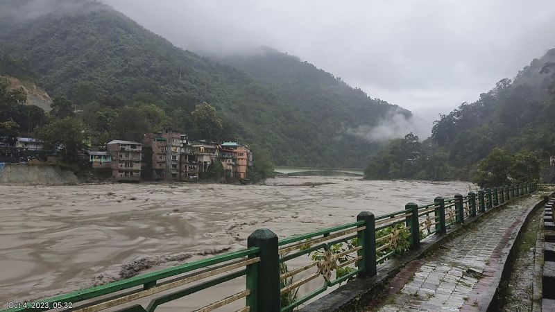 Wolkenbruch in Sikkim: Fünf Tote und 23 Vermisste im Nordosten Indiens nach Sturzfluten Wolkenbruch in Sikkim: Fünf Tote und 23 Vermisste im Nordosten Indiens nach Sturzfluten