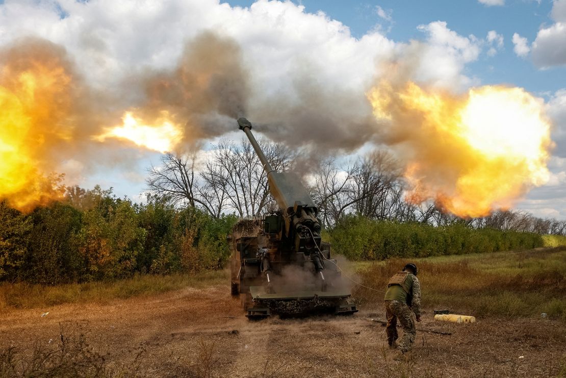 A Ukrainian serviceman fires a 2S22 Bohdana self-propelled howitzer towards Russian troops, amid Russia's attack on Ukraine, at a position in Donetsk region, Ukraine September 13, 2023.