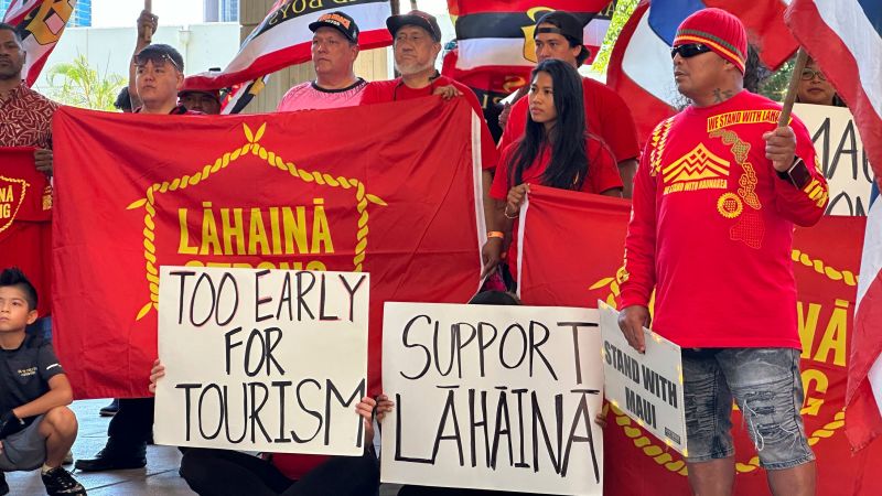 Жителите на Лахайна отправят петиция към губернатора на Хавай Джош