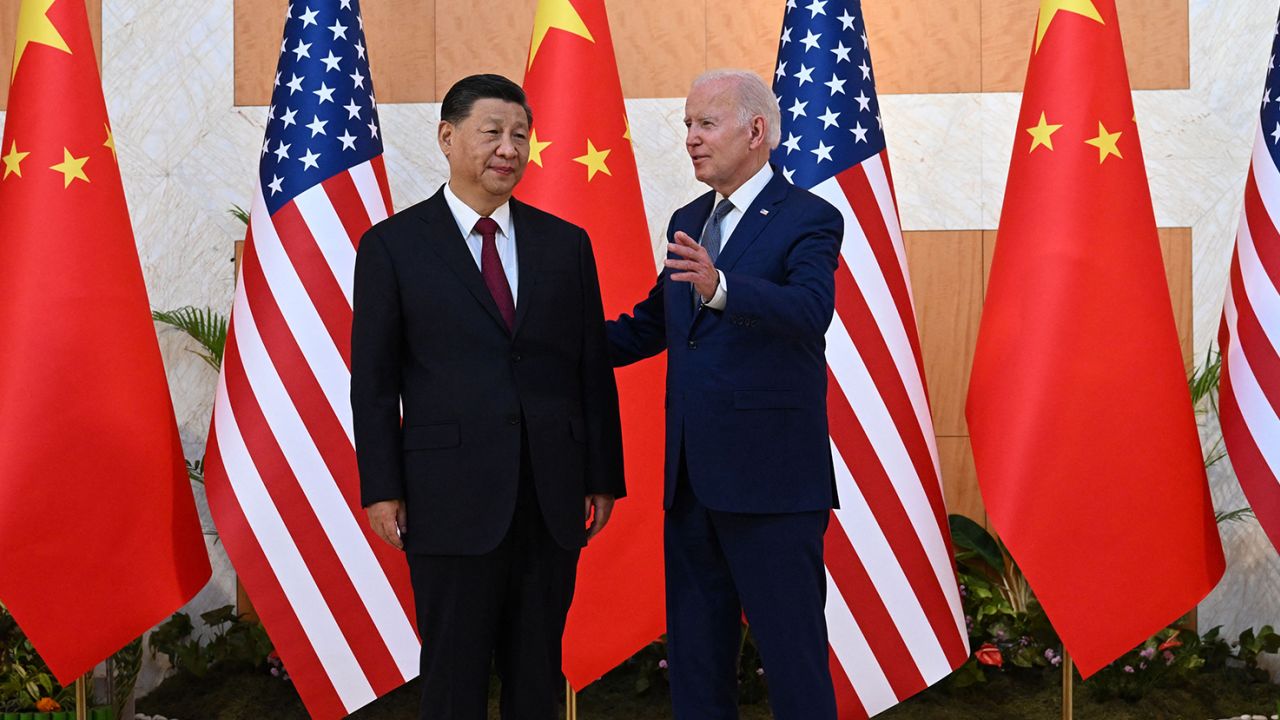 US President Joe Biden and Chinese President Xi Jinping hold a meeting on the sidelines of the G20 Summit in Bali, Indonesia, November 14, 2022. 