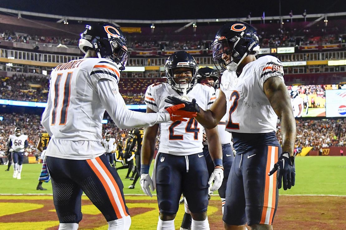 Thursday Night Football: Chicago Bears snap 14-game losing streak with  40-20 victory over the Washington Commanders
