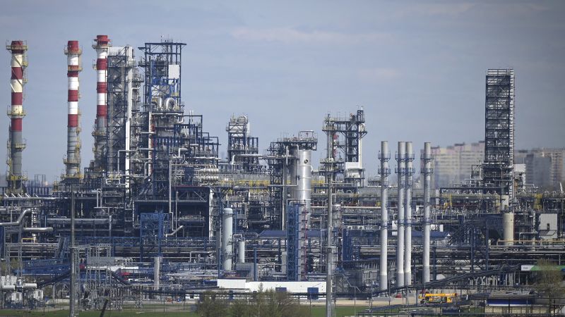 NextImg:Russia waters down its diesel export ban, prices dip in Europe | CNN Business