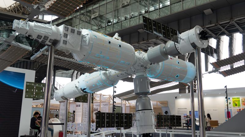 Китай планира да разшири космическата си станция до шест модула