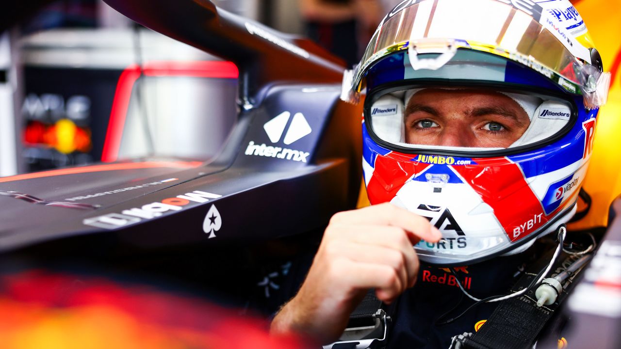 LUSAIL CITY, QATAR - OCTOBER 06: Max Verstappen of the Netherlands and Oracle Red Bull Racing prepares to drive in the garagem prior to practice ahead of the F1 Grand Prix of Qatar at Lusail International Circuit on October 06, 2023 in Lusail City, Qatar. (Photo by Mark Thompson/Getty Images)