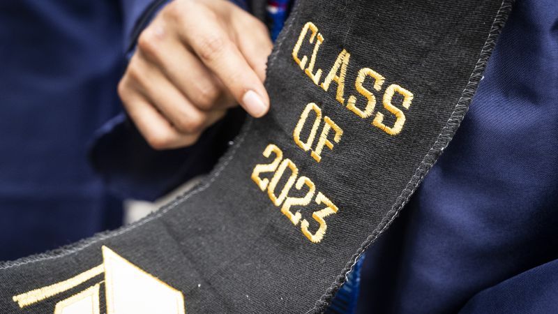 NextImg:Latinos with advanced degrees more than doubled from 2000 to 2021, study says | CNN Business