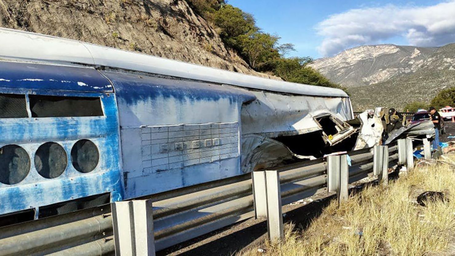 The bus that crashed in Oaxaca state.