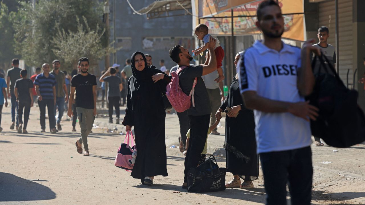 Residents in the Gaza Strip flee their homes.