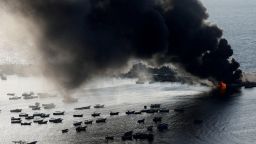 Дим се издига след израелски удари по пристанището на град Газа, Газа, 10 октомври 2023 година REUTERS/Mohammed Salem TPX ИЗОБРАЖЕНИЯ НА ДЕНЯ 