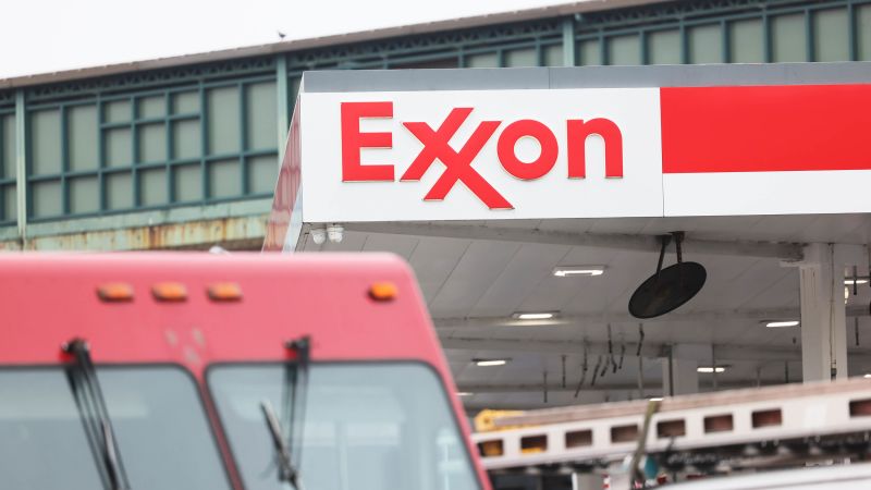 ExxonMobil се съгласи да купи Pioneer Natural Resources основен производител