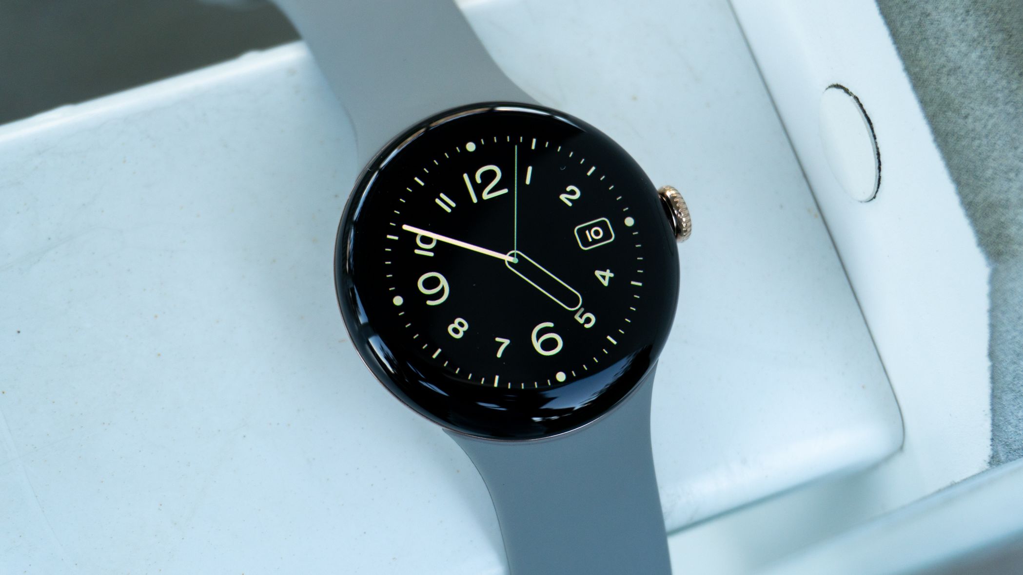 Style-minded Xiaomi Watch 2 Pro returns to WearOS