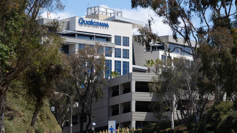 NextImg:Chipmaker Qualcomm to lay off over 1200 California workers | CNN Business