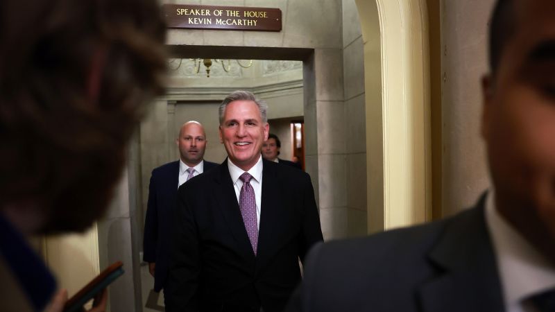 NextImg:What Kevin McCarthy has been up to: Holding court in speaker's office and not going out of his way to help Scalise | CNN Politics