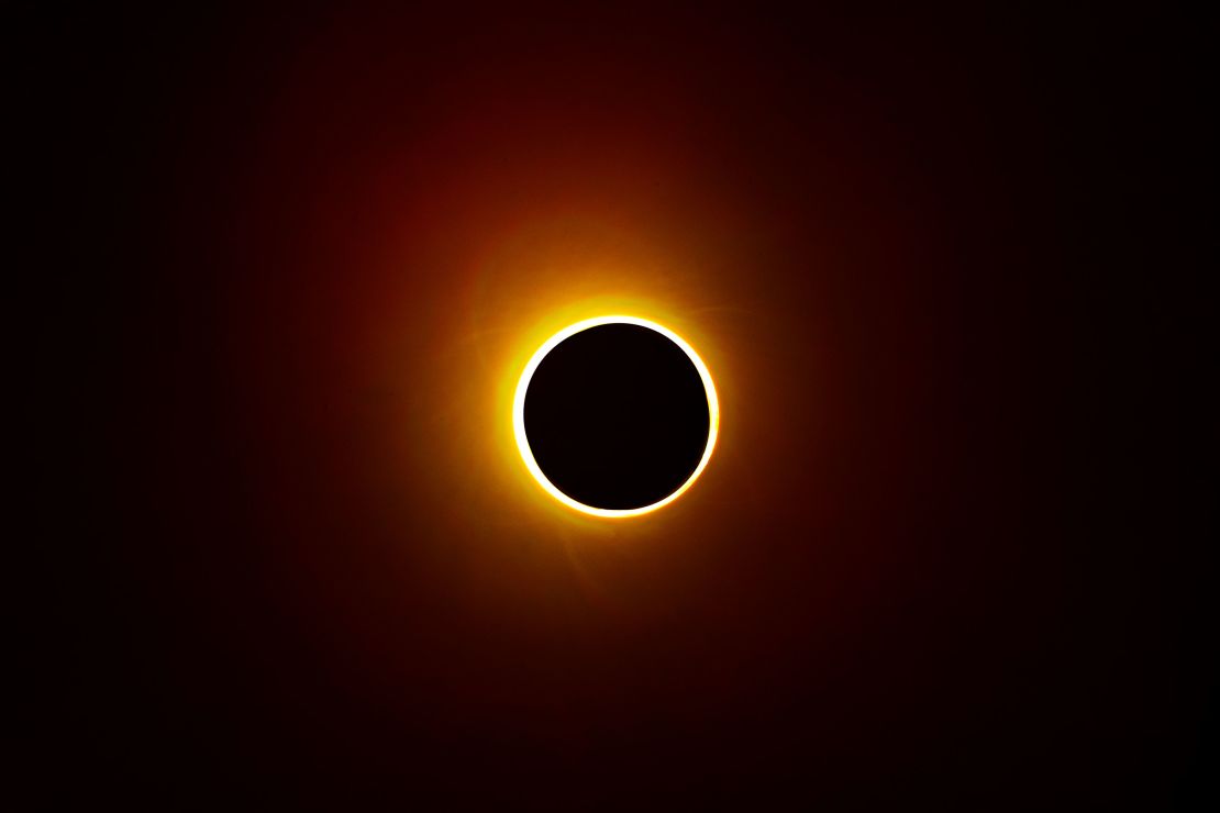 CHIAYI, TAIWAN - 2020/06/21: Annular solar eclipse seen from Chiayi in southern Taiwan on June 21th, 2020. The solar eclipse fully visible in some parts the world, including southern Taiwan, covered 99.4 par cent of the sun. It is the first time since 2001 that an eclipse of this type occurred on summer solstice day. (Photo by Alberto Buzzola/LightRocket via Getty Images)