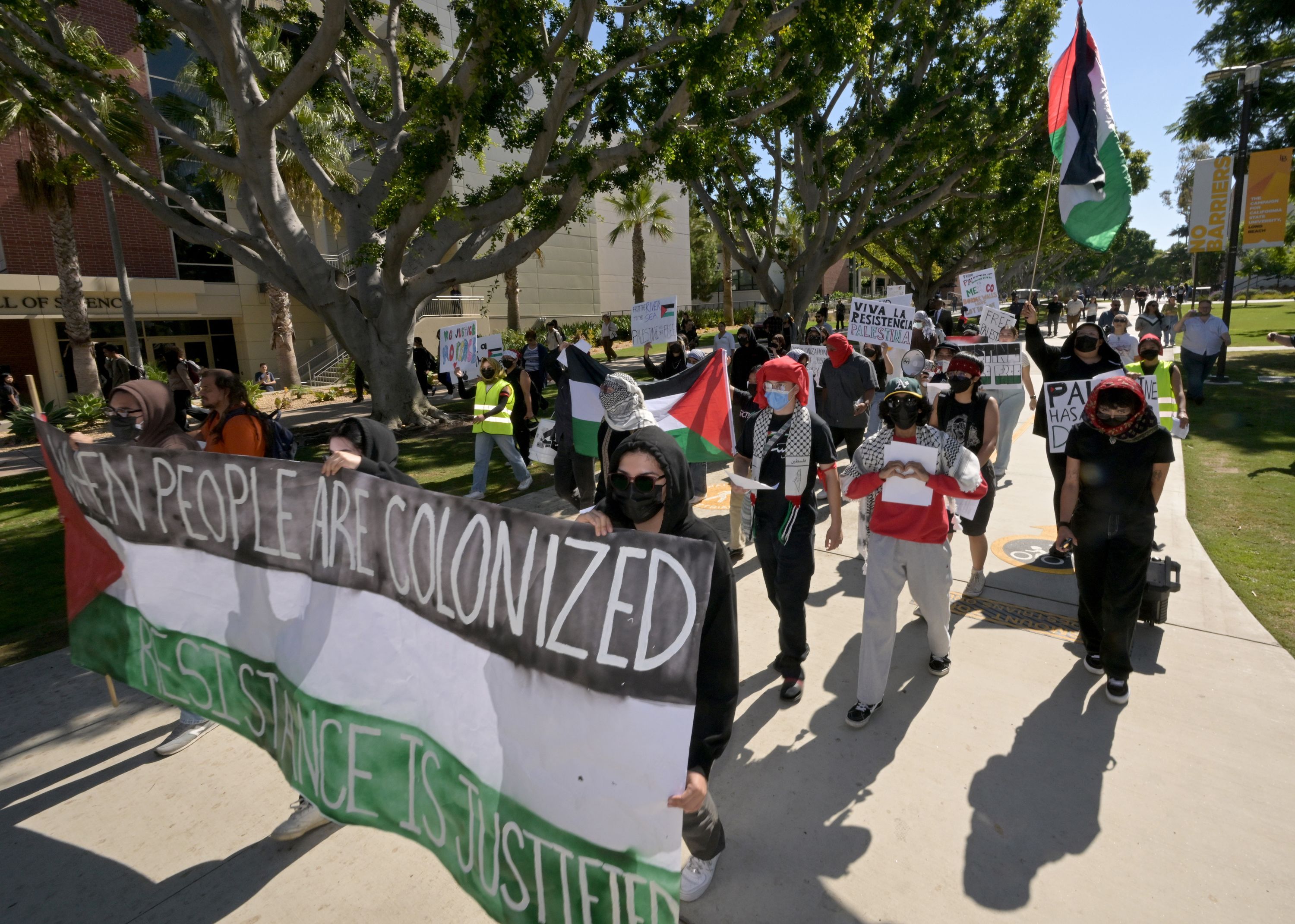 Student groups protest Palestinian treatment