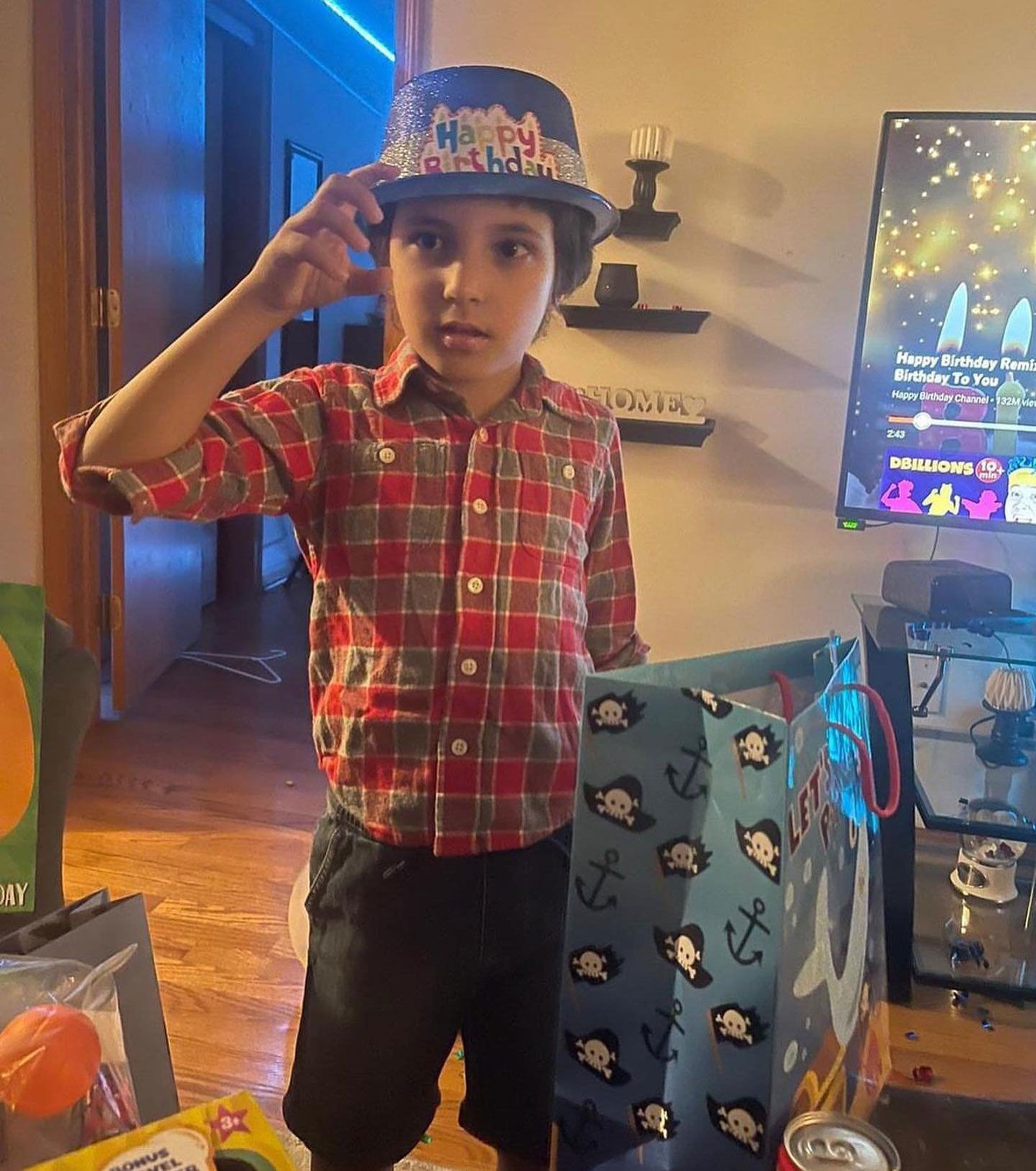 Chicago-area stabbing: 6-year-old Palestinian-American boy who authorities  say was fatally stabbed by his landlord will be buried today | CNN