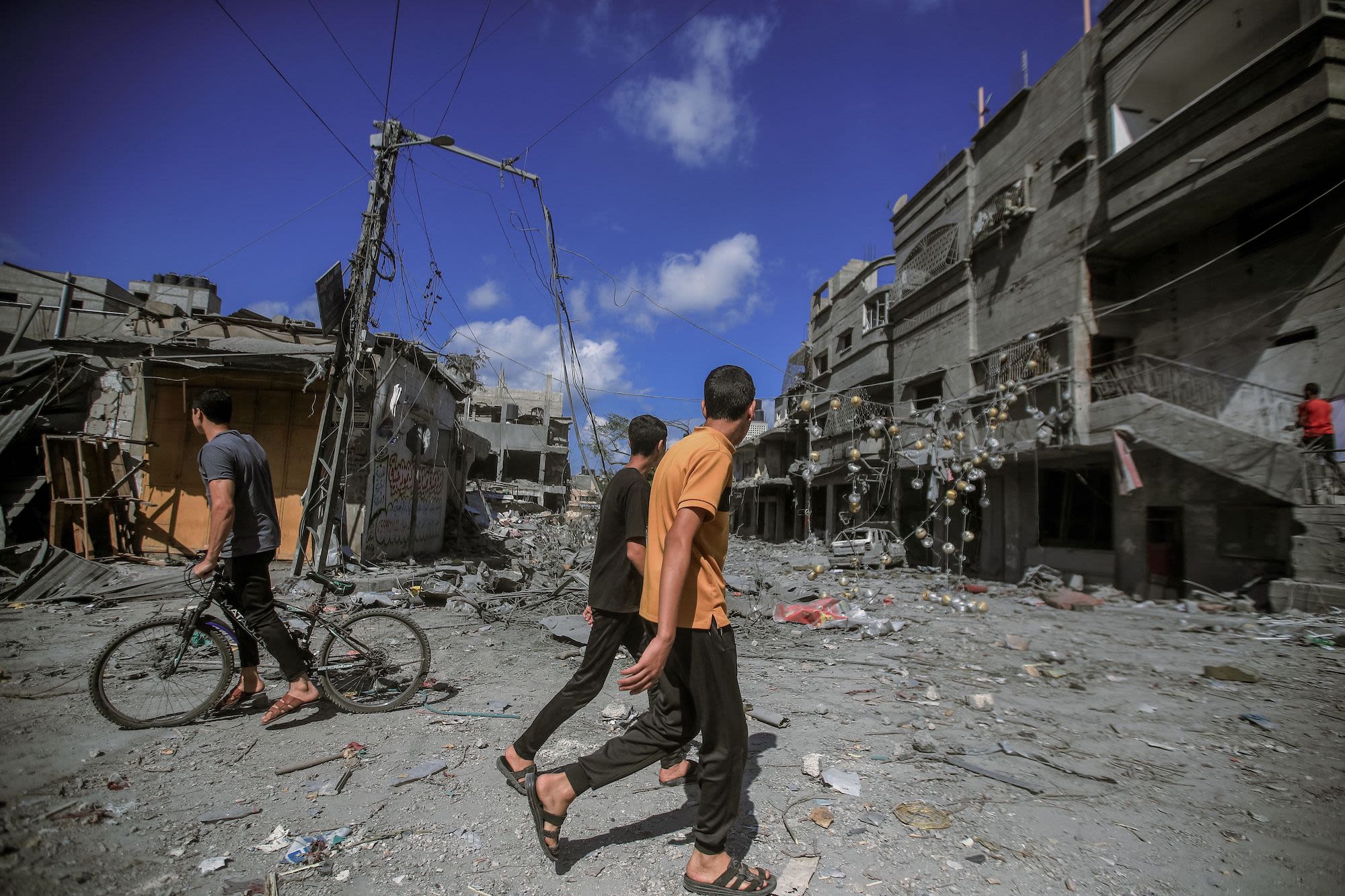 Gaza: Diplomatic aid efforts ramp up for 'strangled' region as conflict  fears grow | CNN