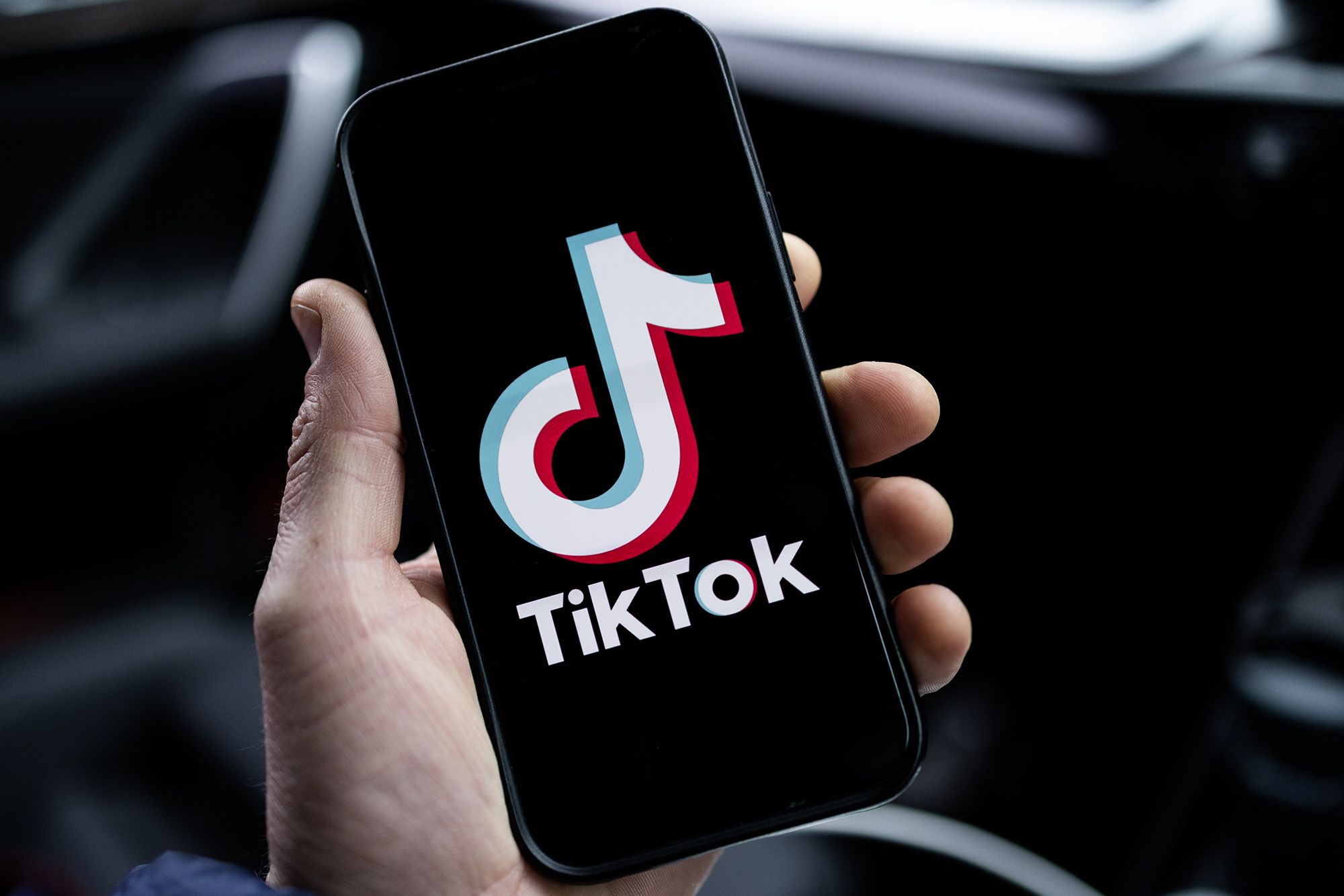 TikTok clarifies its moderating policies amid Israel-Hamas war