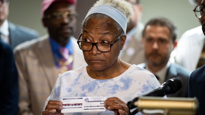Прокурорите оттеглиха обвиненията срещу 69-годишна чернокожа жена, арестувана миналия месец