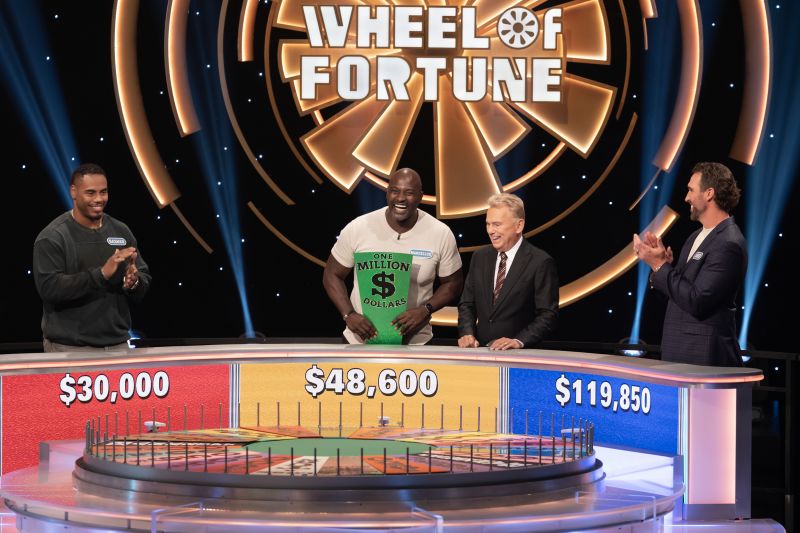 'This is bad, right?': Ex-NFL player's 'Wheel of Fortune' mishap goes viral