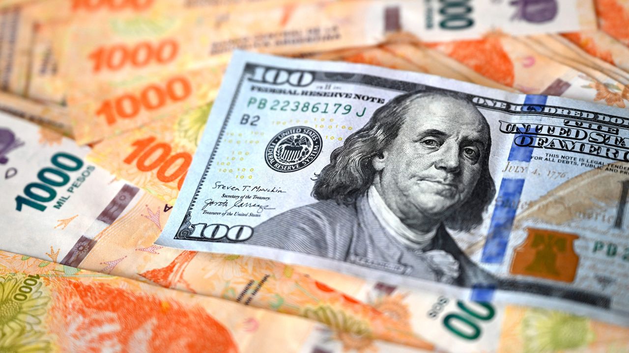 Can Argentina really move from the peso to the dollar? | CNN Business