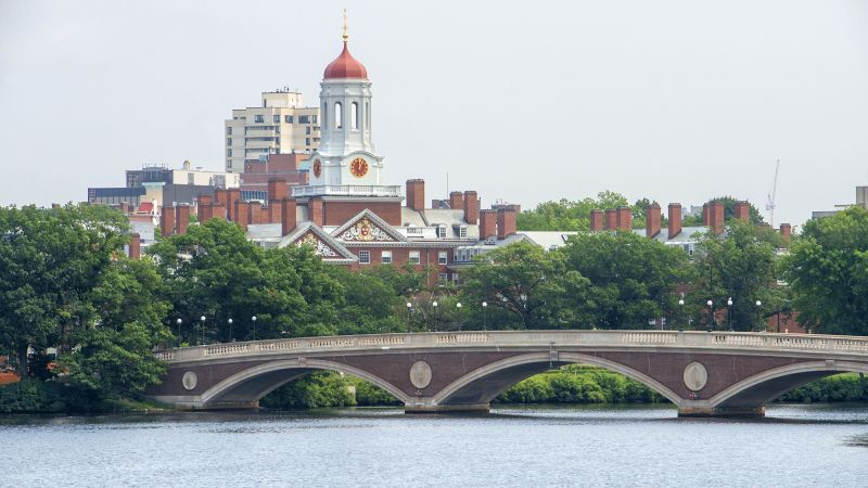 NextImg:Harvard and UPenn donor revolt raises concerns about big money on campuses | CNN Business