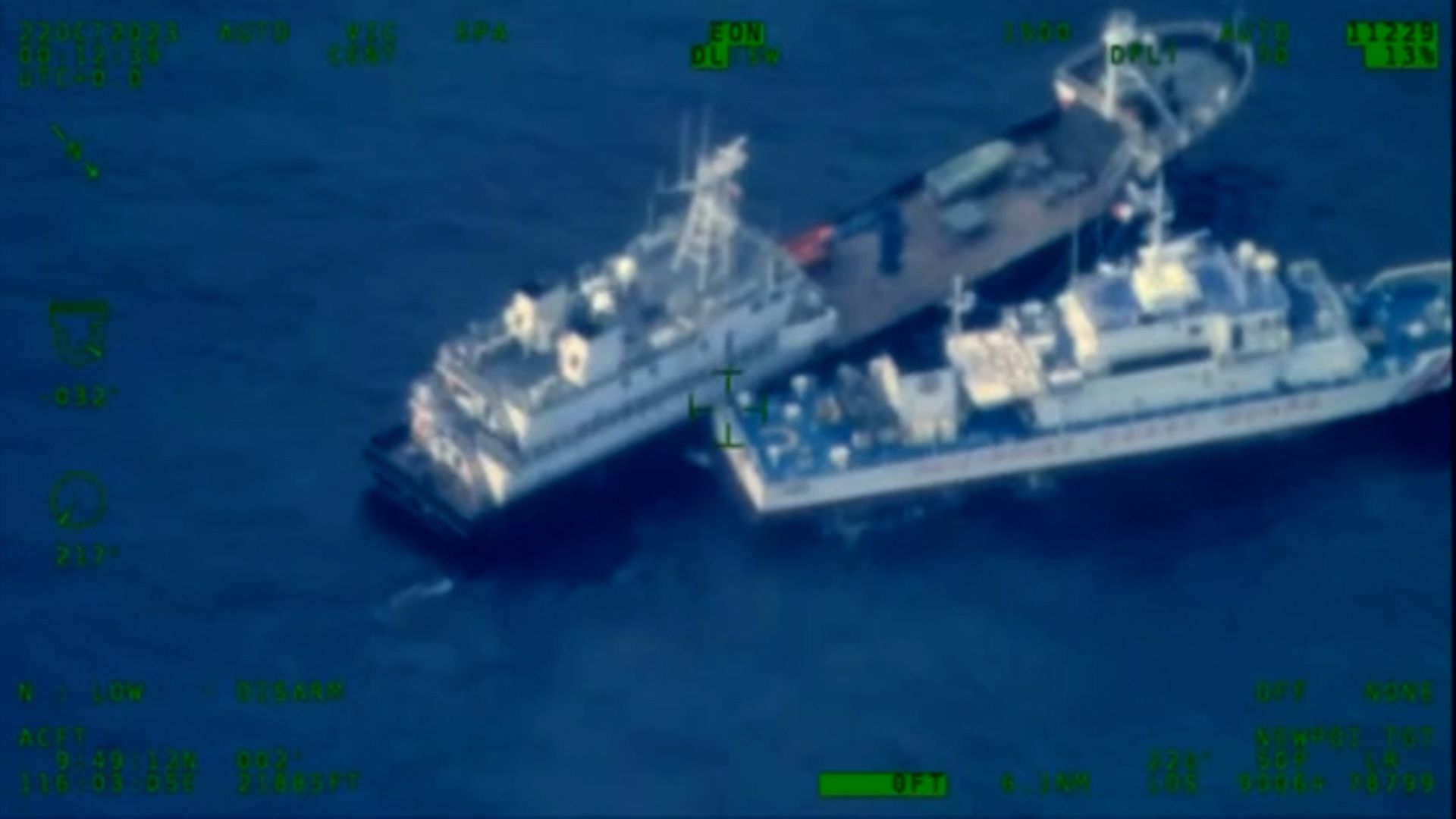 Video: Philippine and Chinese vessels collide in disputed South China Sea |  CNN