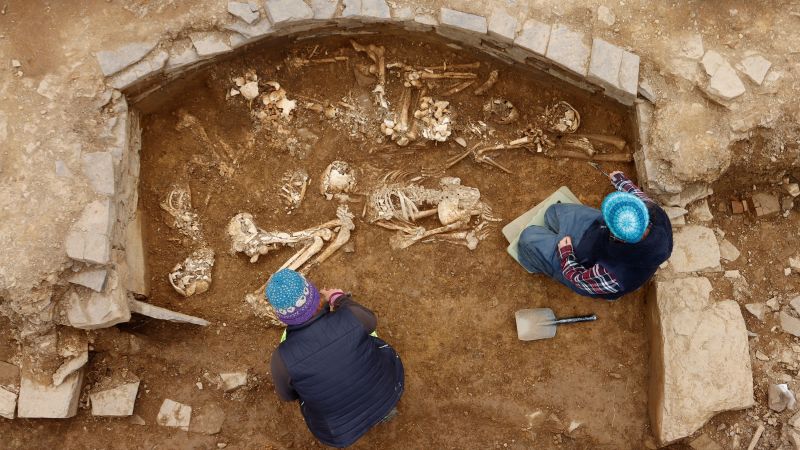 Руините на невероятно рядка гробница на 5000 години бяха открити