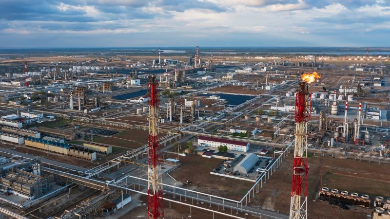 Лукойл втората по големина петролна компания в Русия съобщи във