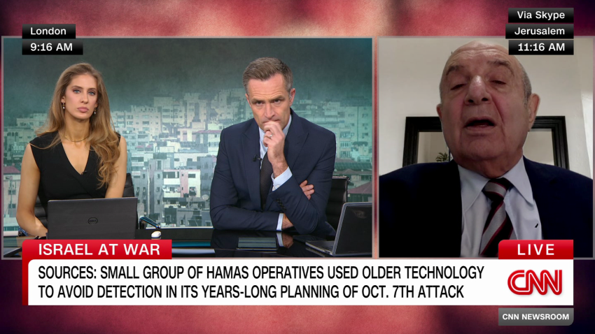 exp Hamas structure Ronni Shaked intv 102504ASEG1 cnni world_00024522.png