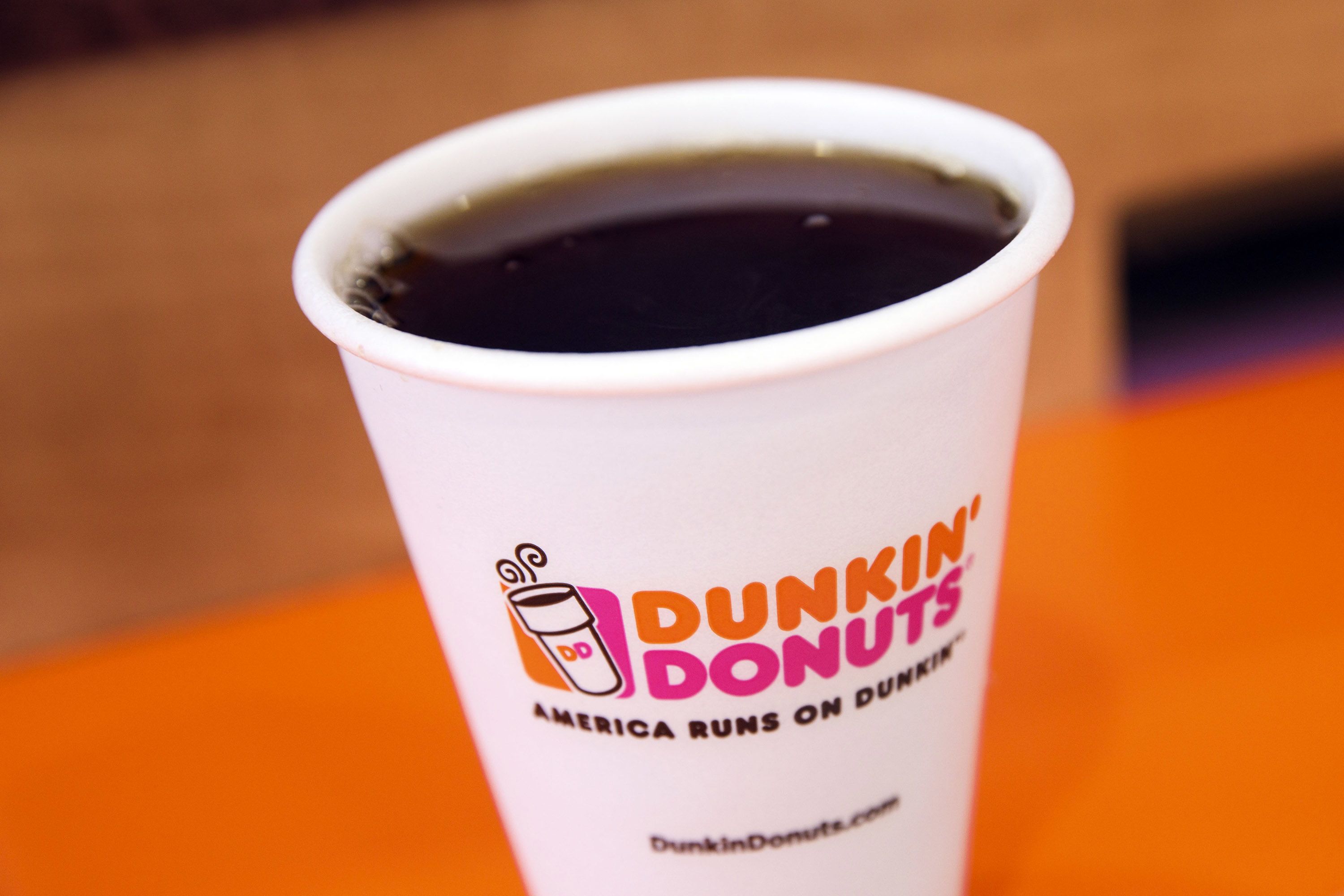 https://media.cnn.com/api/v1/images/stellar/prod/231025104309-dunkin-coffee-file.jpg?c=original