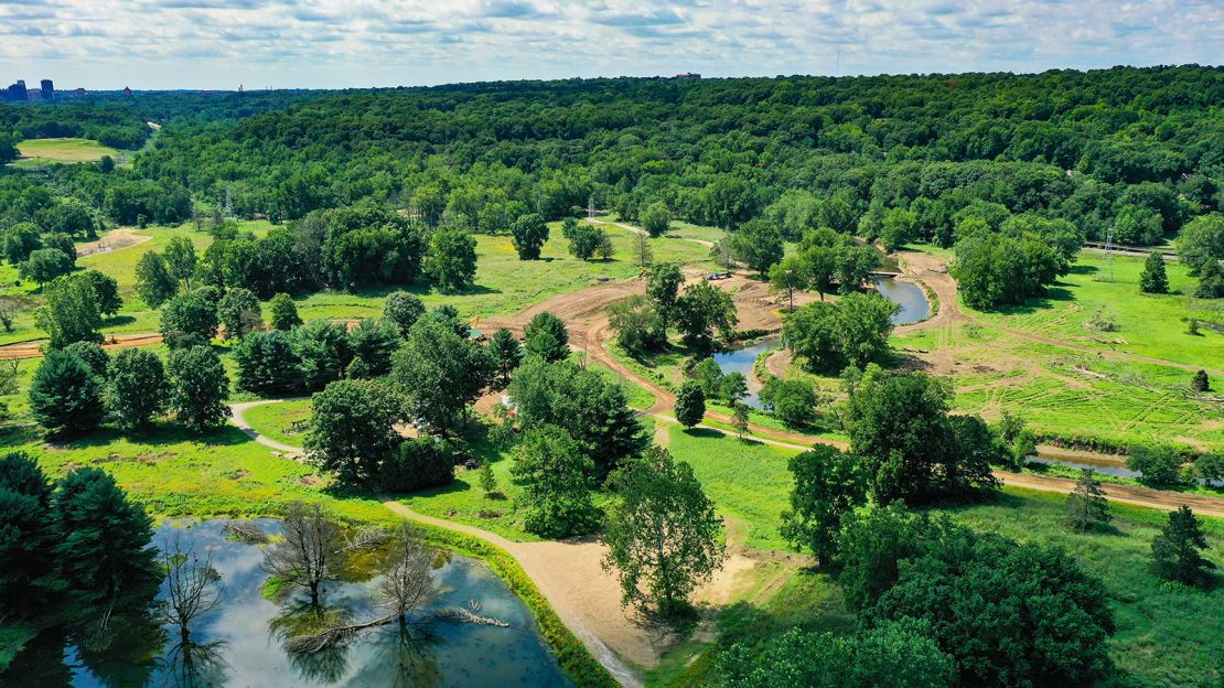 Wildlife has bounced back since Ohio’s Valley View Golf Course was rewilded.