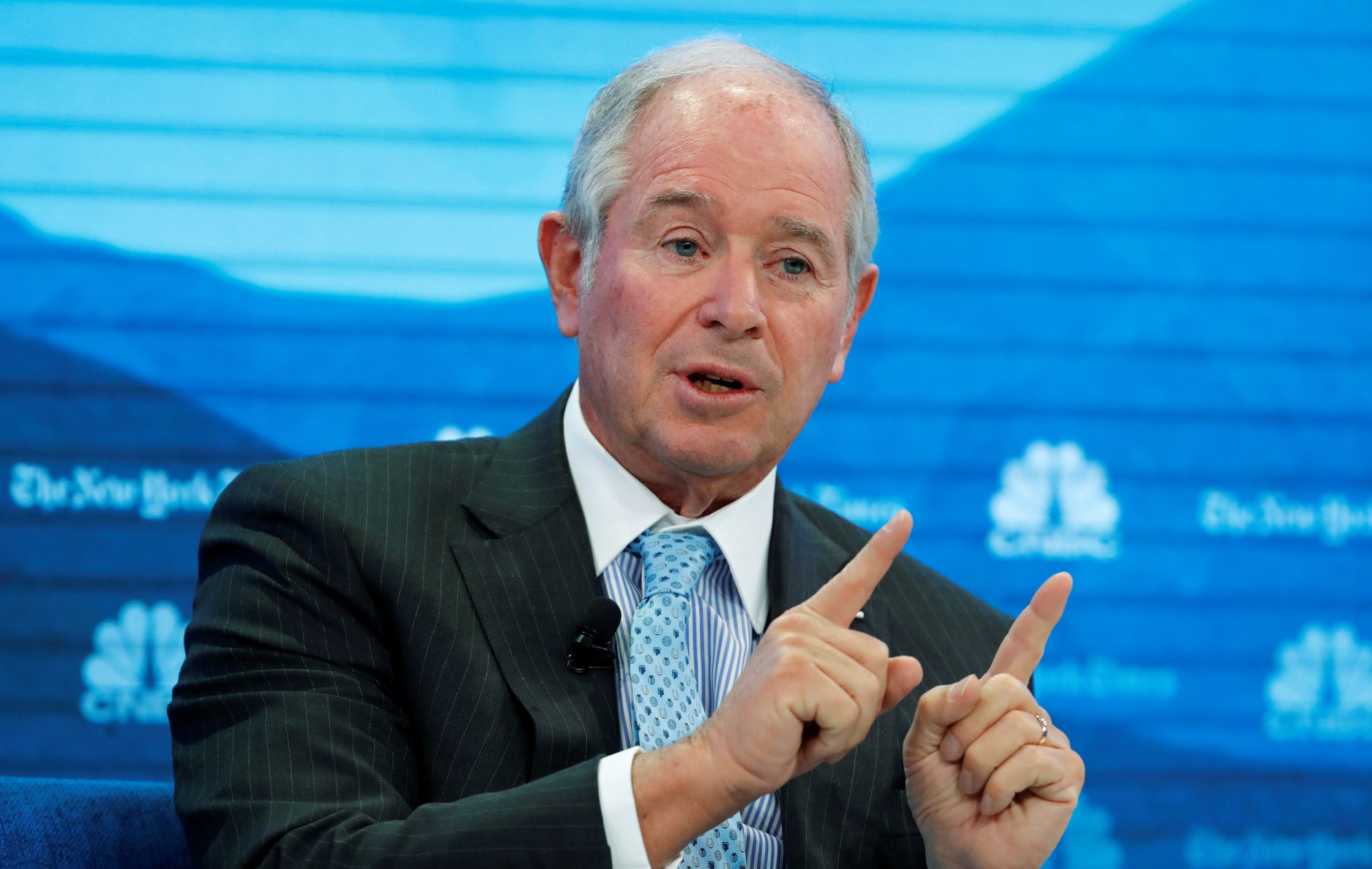 Steve Schwarzman Uses a Flip Phone